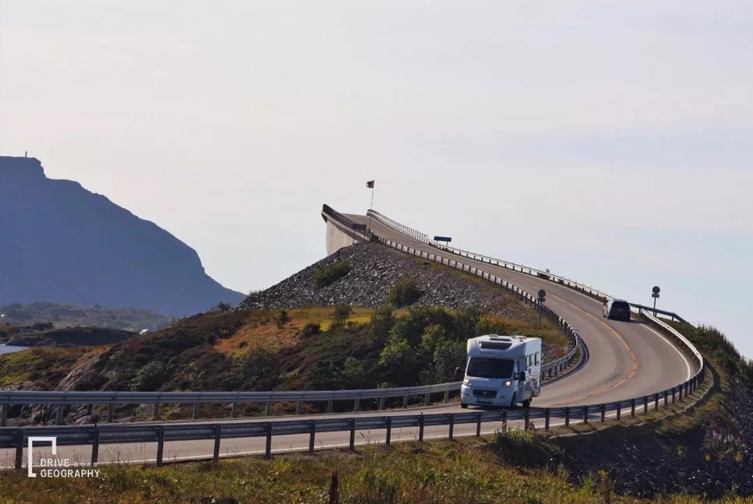 最牛沪c开到陆家嘴,最牛沪c跑的路线