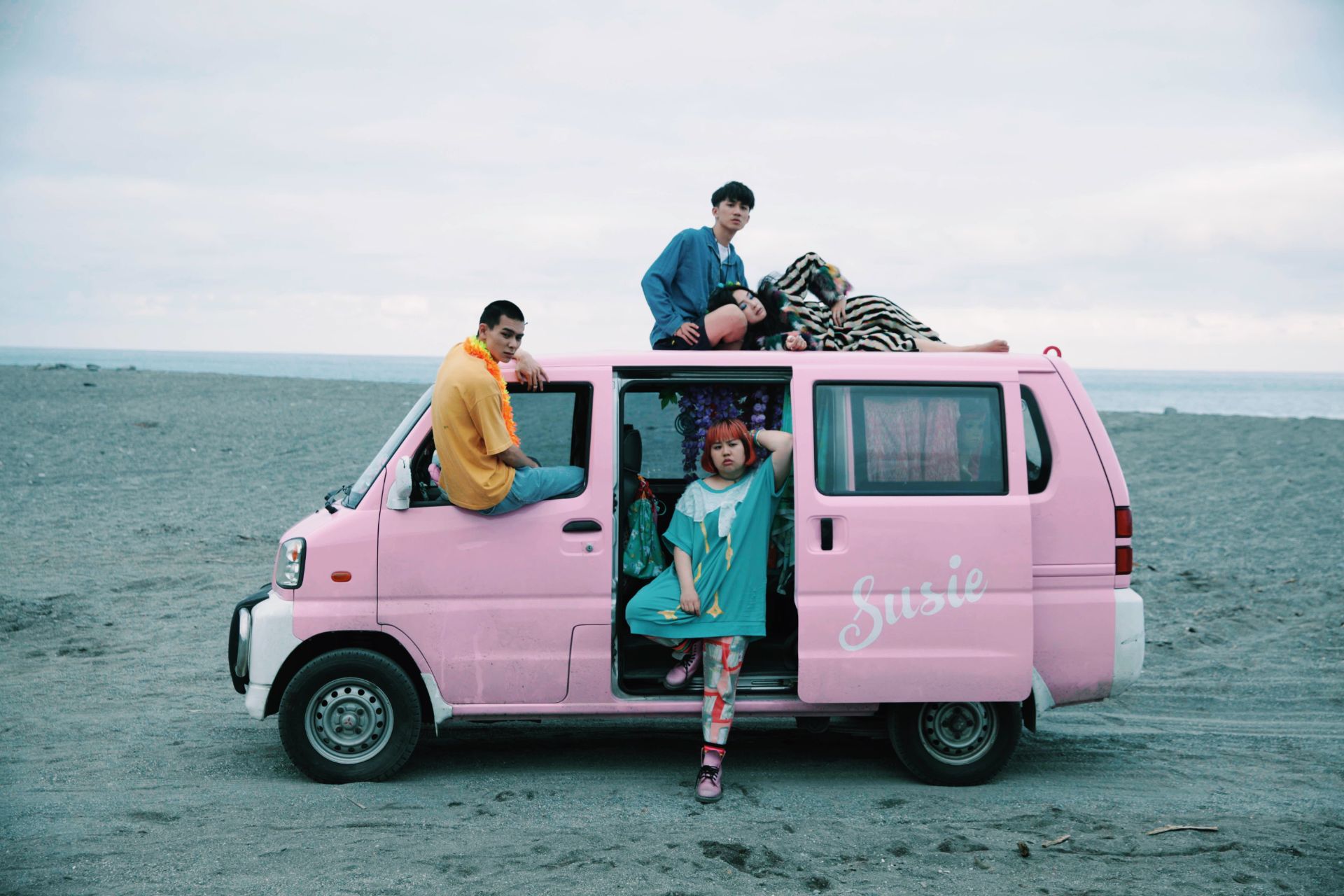 《*处破**》影评：一部象征意涵大于情节意义的公路电影