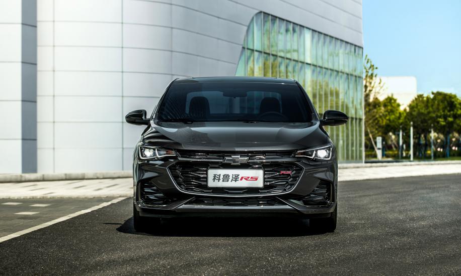 科鲁泽与卡罗拉的路线之争：追啊追啊，是谁的骄傲放纵