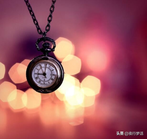 朋友去世要不要删除联系方式,朋友过世后联系方式要不要删除