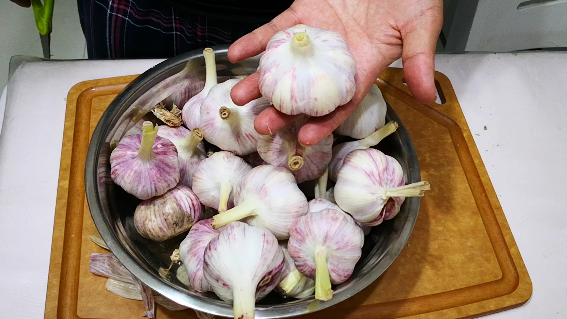 腌糖蒜需要放白醋吗,腌糖蒜直接放醋和糖可以吗