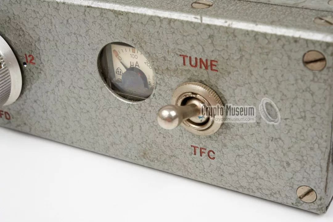 老式电子管收音机50年代的,收音机无线电发射器