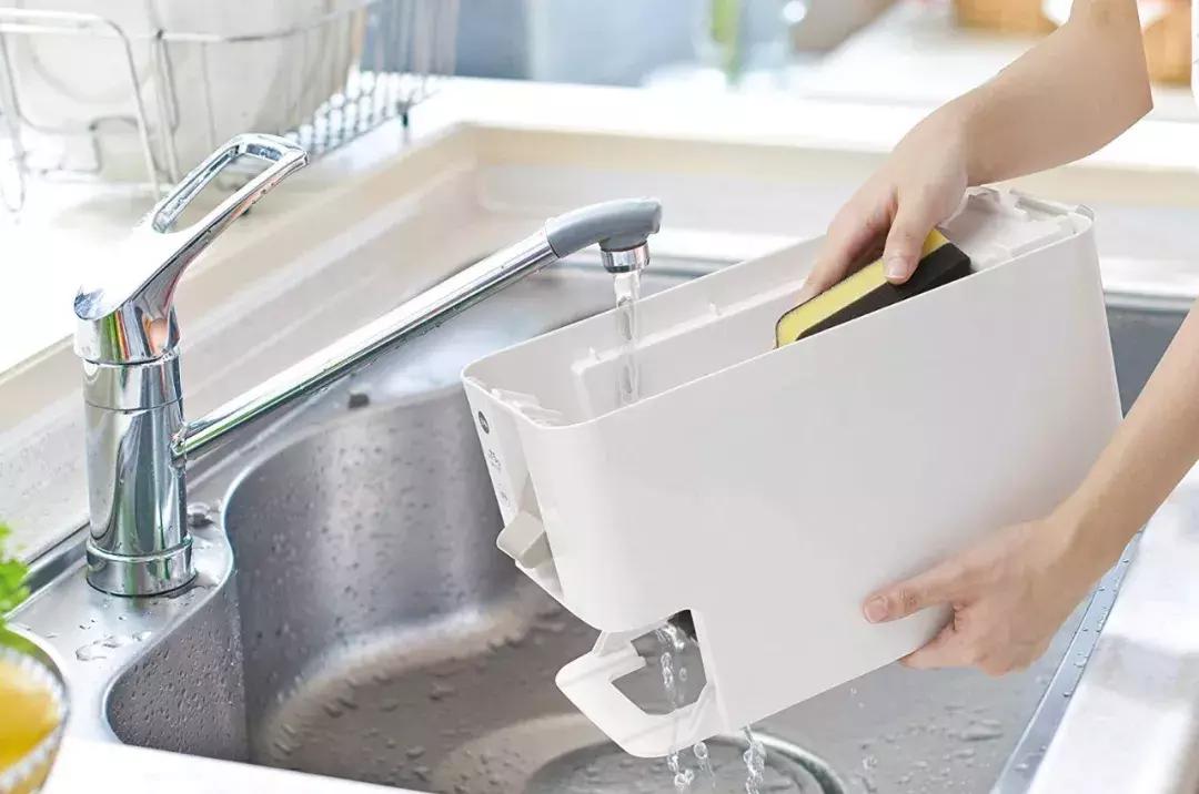 橱柜里放碗,放在橱柜里哪款米桶好用