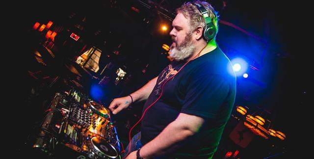 权力的游戏这款游戏费钱吗,权力的游戏全球总收入