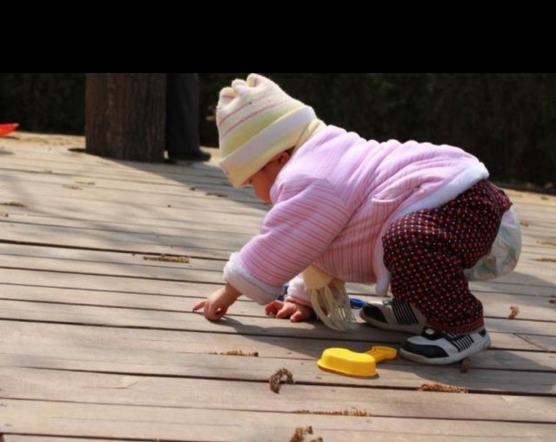 这裤子我们小时候都穿过,但是千万别给自己宝宝穿了