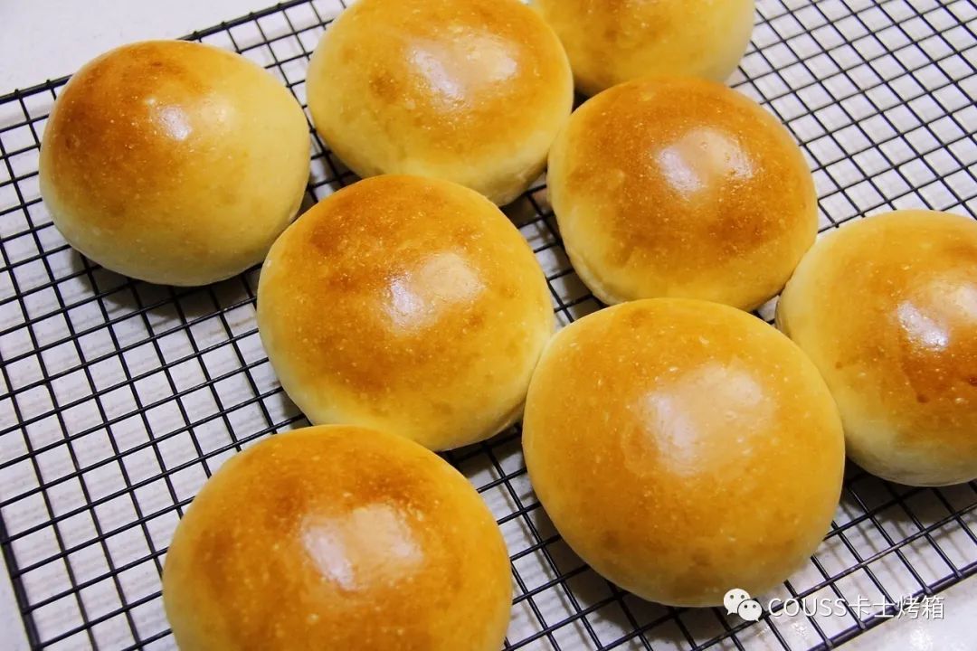 网红蒜香芝士面包,网红面包爆款芝士卷包