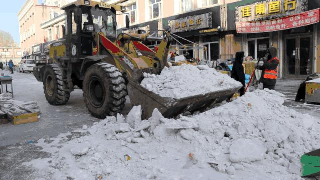 在祖国最东边零下20度的夜里,直播捞鱼