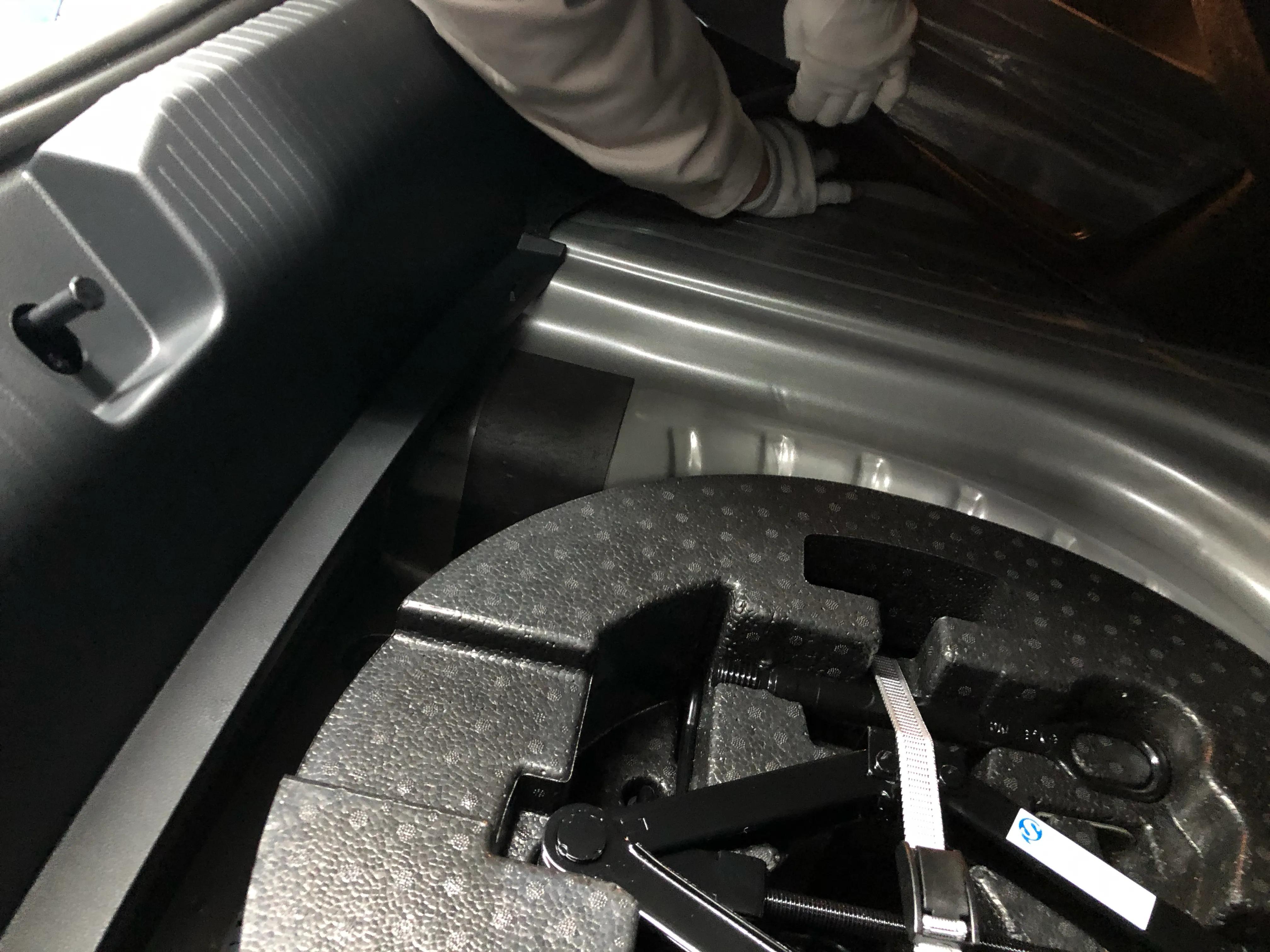 新车出厂颠簸测试,新车漏雨处理方法