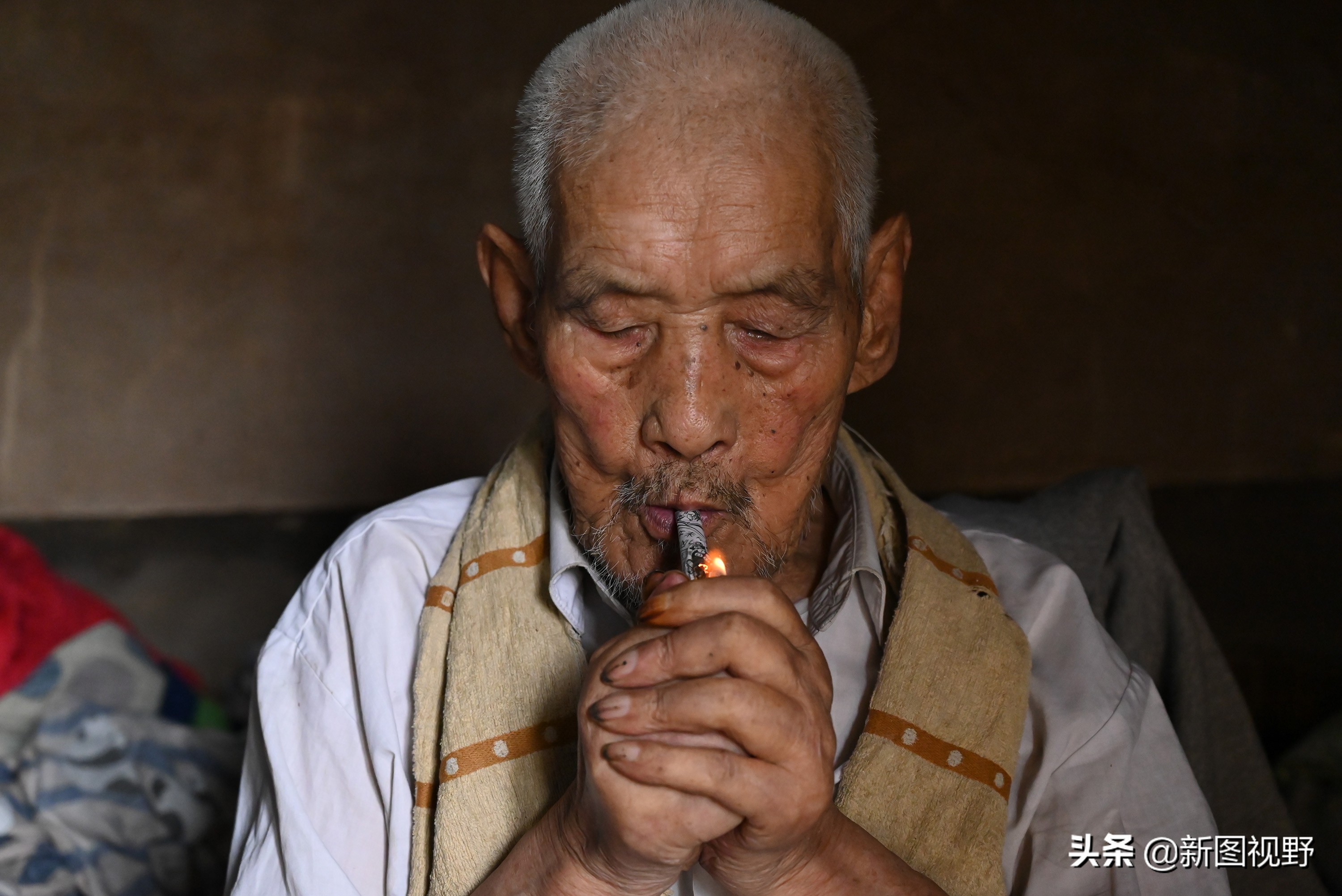 100岁爷爷一日三餐,100岁的爷爷长寿秘诀