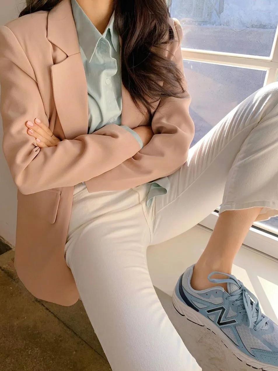 ins最火的欧美博主高级穿搭,ins很火的韩国穿搭博主