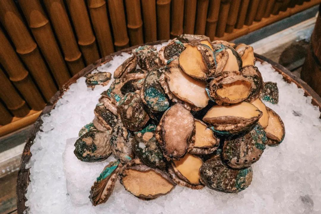 200元住总统套房,200块住酒店吃大餐