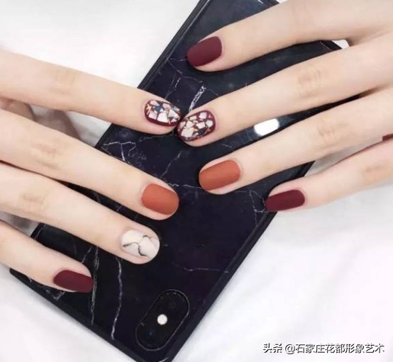 美甲必须要会的几个美甲图案,美甲知识大全图解