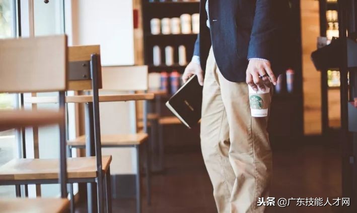 90后怒怼领导开会废话,90后加班怒怼领导聊天记录