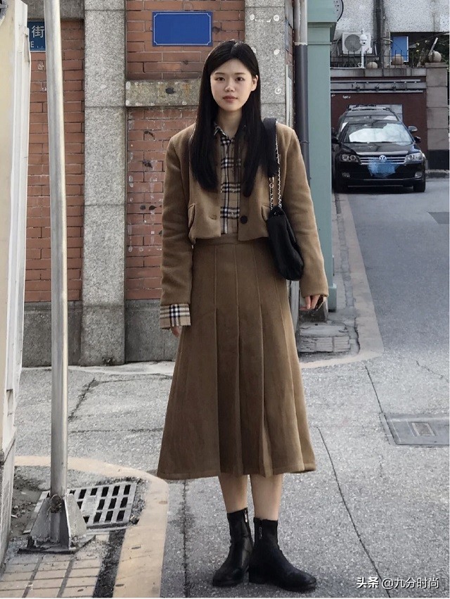 臀大女生穿什么裤子好看,臀大胯宽的人怎么搭配好看