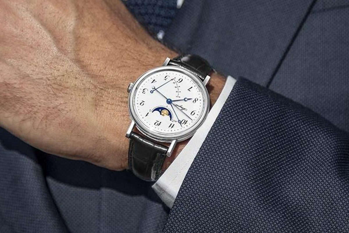 天王机械手表时间不准什么原因,浪琴机械手表不准怎么办