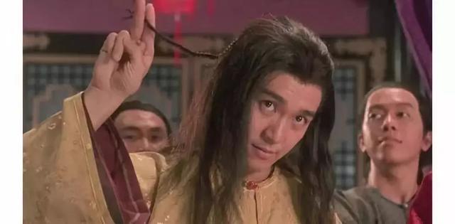 “喂，前面黑漆漆的，什么都看不见。”