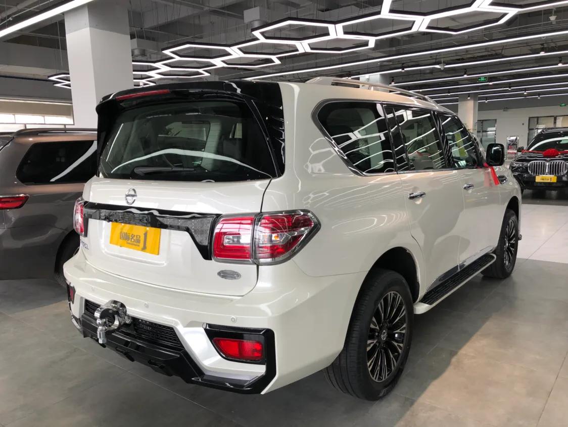 途乐y62改领主包围电光灰色车身,途乐银爵前包围领主版后包围组合