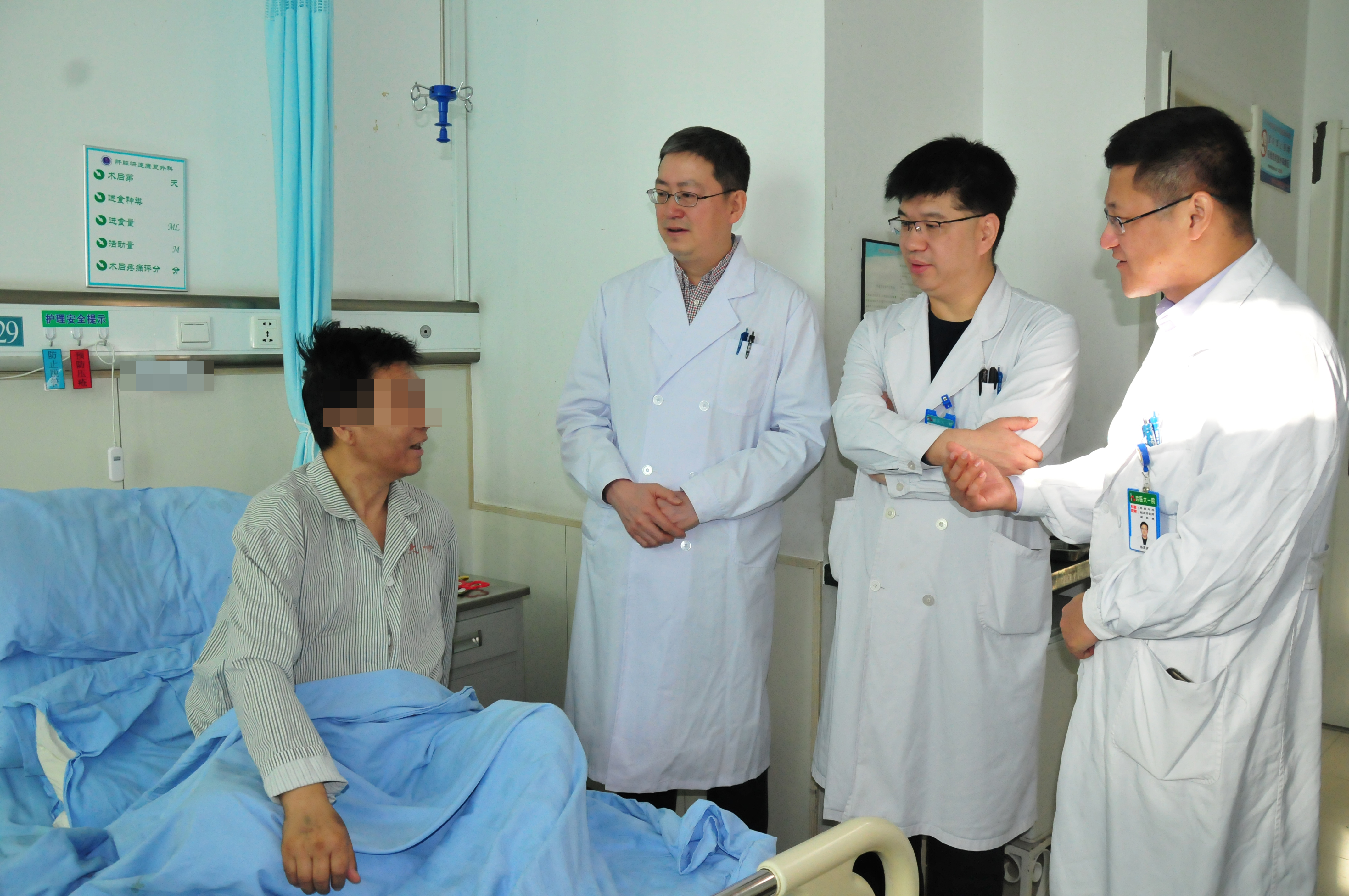 哈医大一院两周内成功完成两例肝移植“换肝”手术：攀登普外科“珠峰”，让生命延续