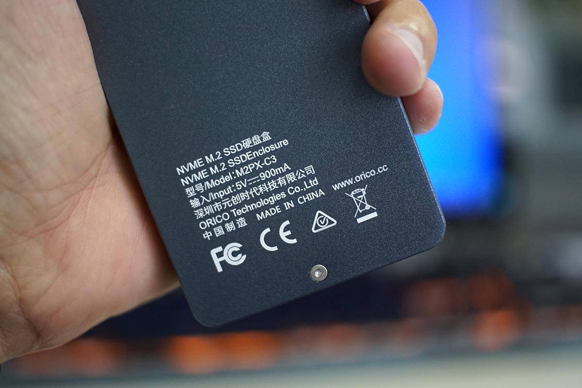 给硬盘盒装上风扇，小改变解决大问题，硬盘发热无需再忍