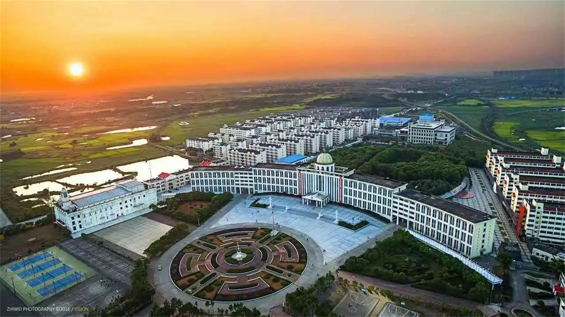 人民日报点名夸赞!江西2所大学实力雄厚,口碑好,社会认可度高