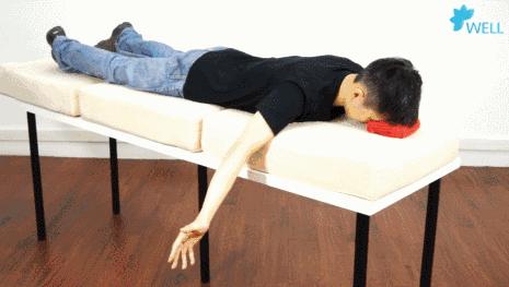 运动肩关节会咯咯响什么情况,肩关节弹响还能练肩吗