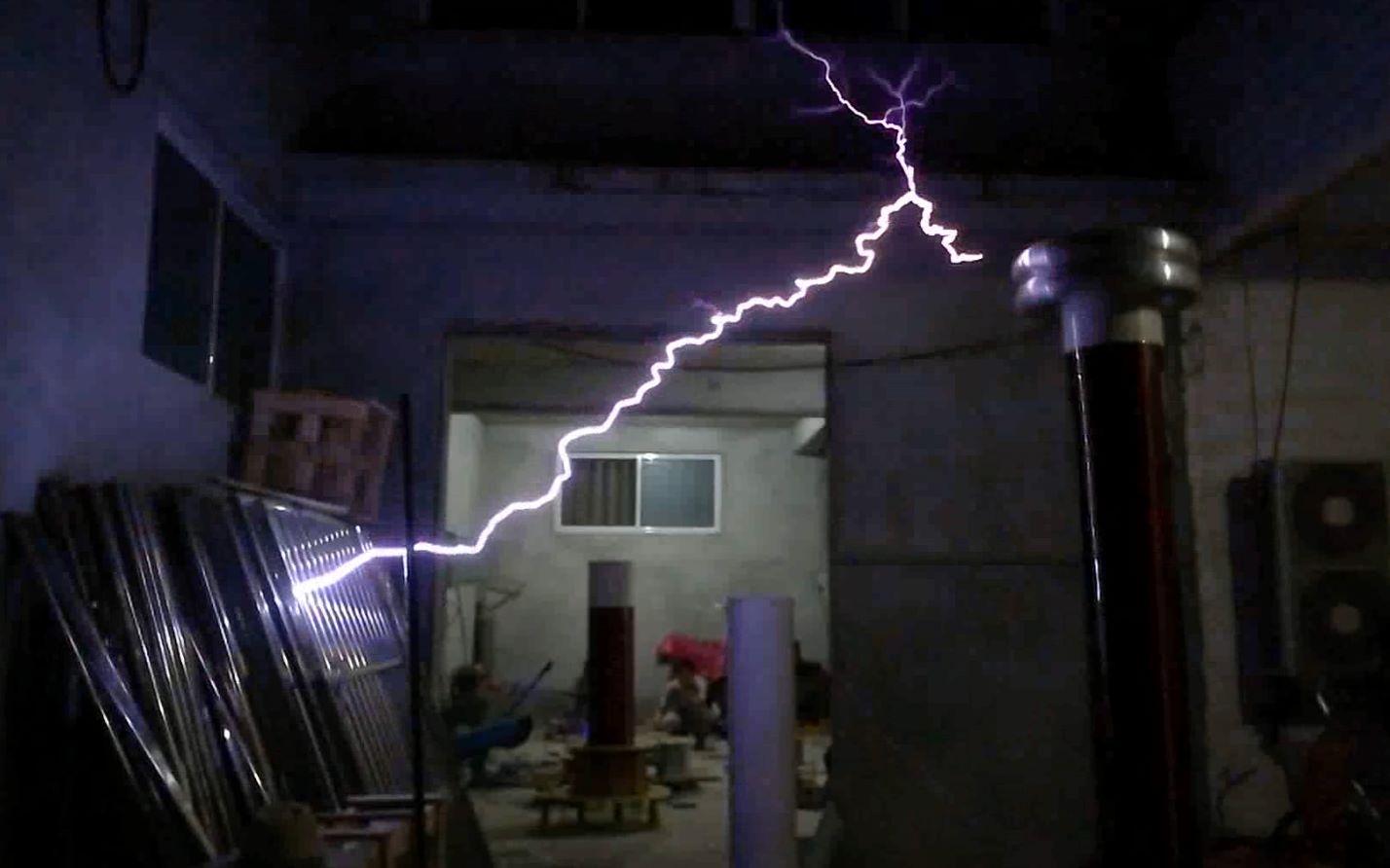 焊接电弧是如何产生的,电弧的产生及灭弧方法