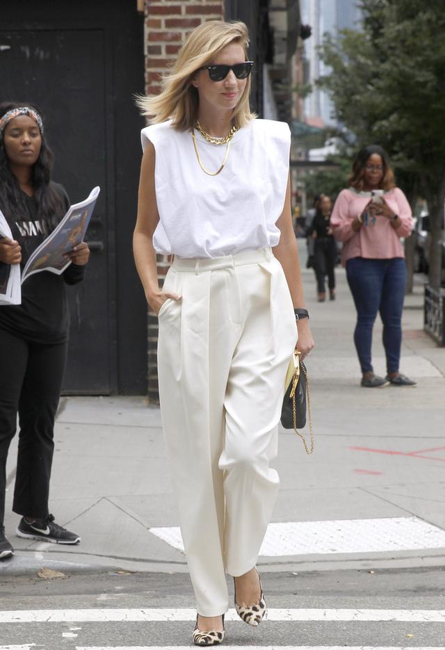 夏季凉快舒服短袖t恤小衫,今年流行什么样的短袖t恤衫