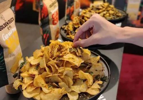 小龙虾味螺蛳粉,小龙虾味无骨鸡爪