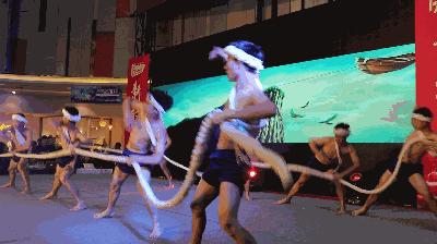 何炅唱吧小巨蛋麦克风,何炅唱吧麦克风