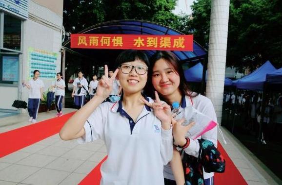 初中生标准身高2021,初中生标准身高和体重