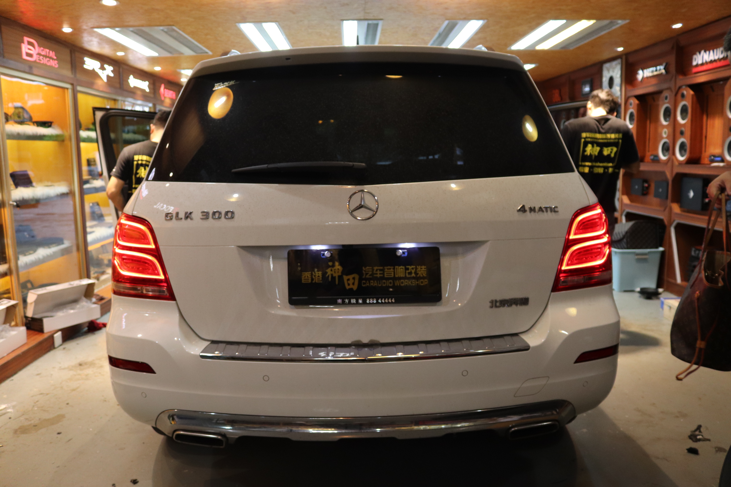 奔驰glk300改装音响,奔驰glk300音响改装方案