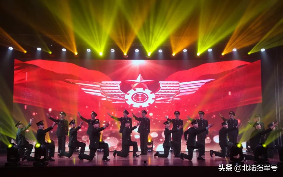 军营春晚嗨翻全场,军营春晚众星闪耀你喜欢哪一款