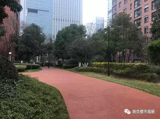 楼市昔日楼王有多惨,跌下神坛为什么