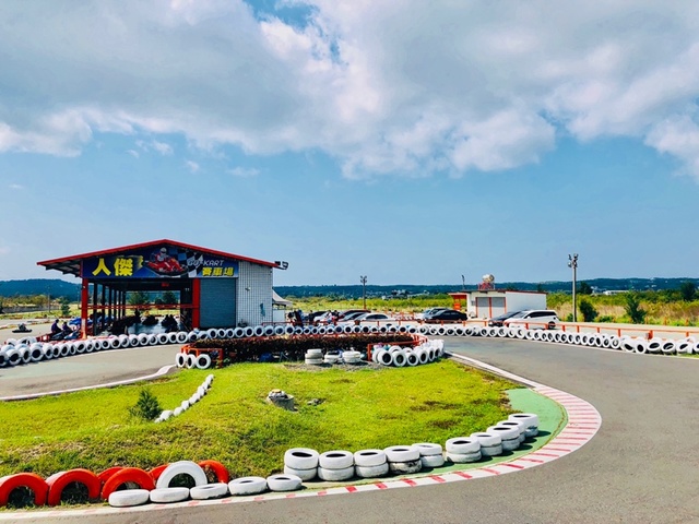 骑行台北到高雄多少公里,台北骑行到高雄