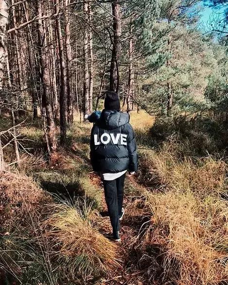 羽绒服怎么穿效果最好 (羽绒服穿着要什么样才叫做刚合适)