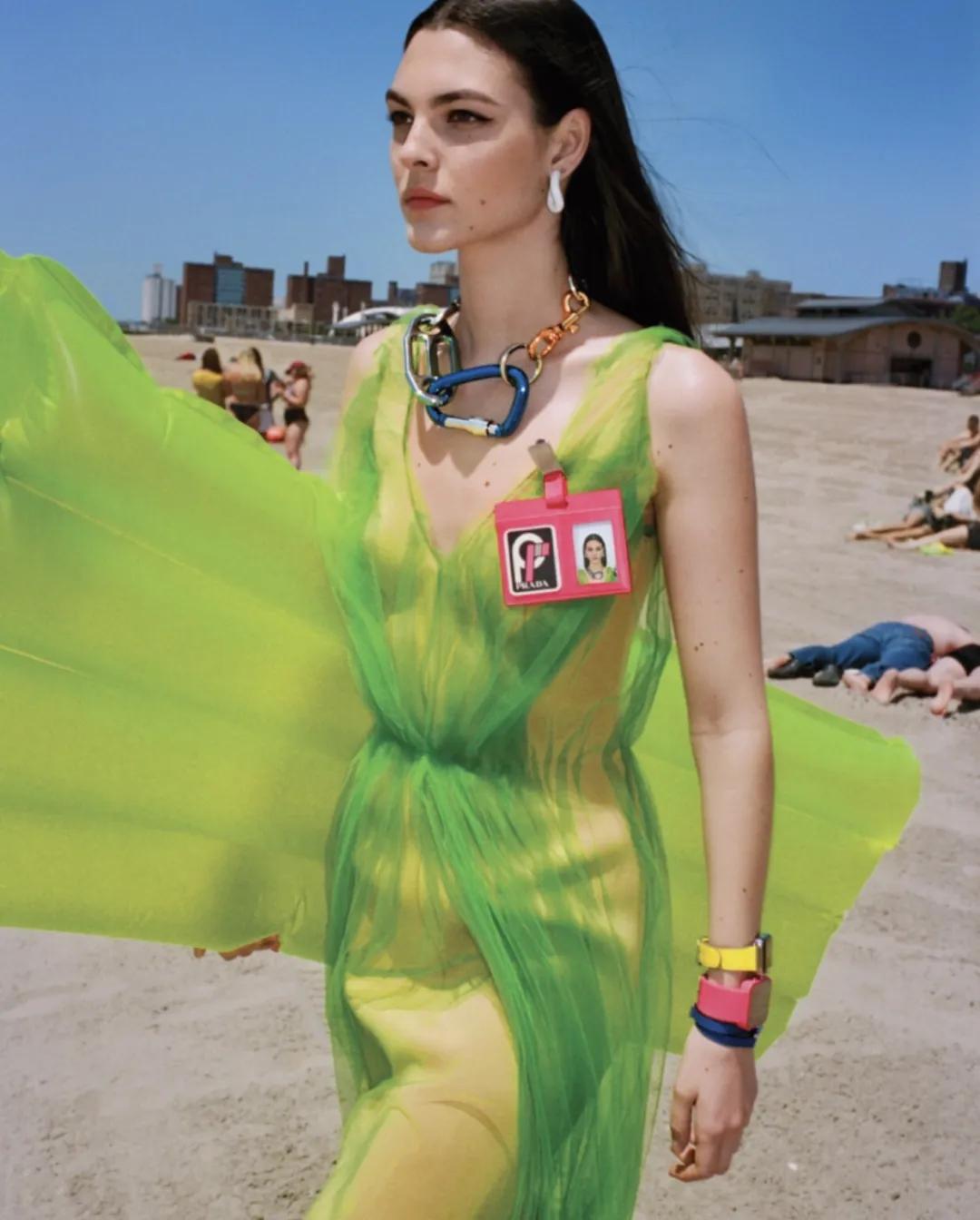 prada2019年最火的包,prada新包有保护膜吗