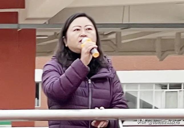 运动健儿在赛场上奋勇拼搏的英姿,奋力拼搏赛出风采