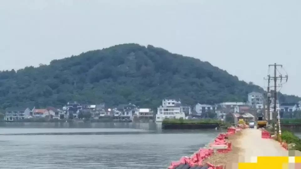 瑗垮北閲戝涵闆嗗競,鑻忓窞瑗垮北鍒閲戝涵涔愬簻