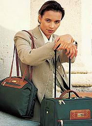 21年流行的旅行箱,现在的行李箱和过去的行李箱