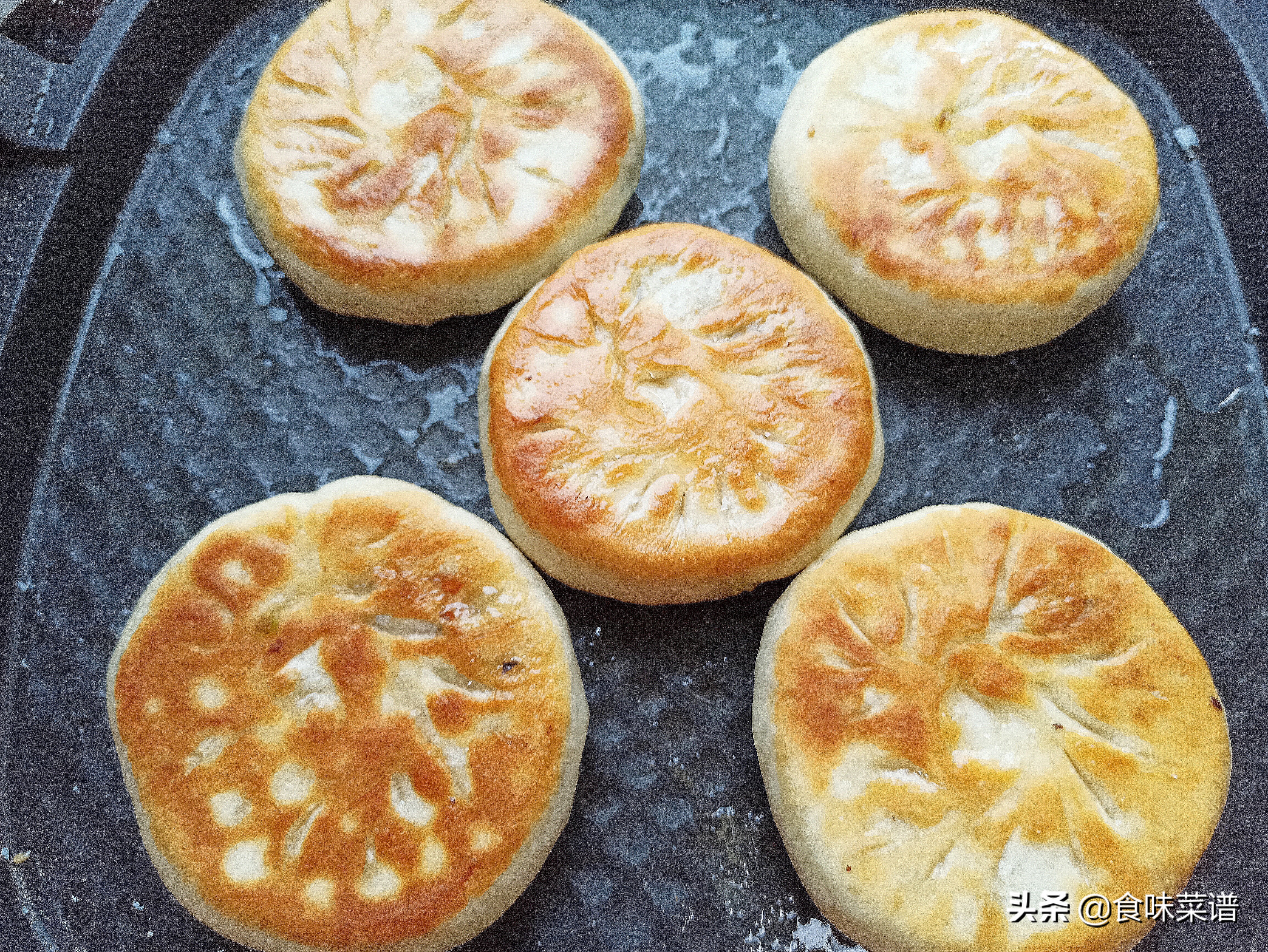 馅饼怎么做又薄又软怎么和面,饭店大白菜和芹菜馅的馅饼咋调馅