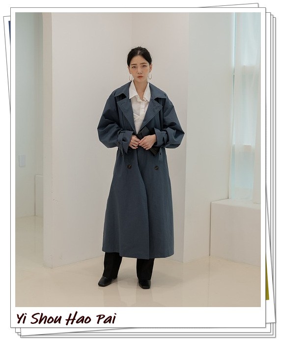 实用经典的早秋风衣穿搭示范,当你有一个黑风衣该怎么穿搭