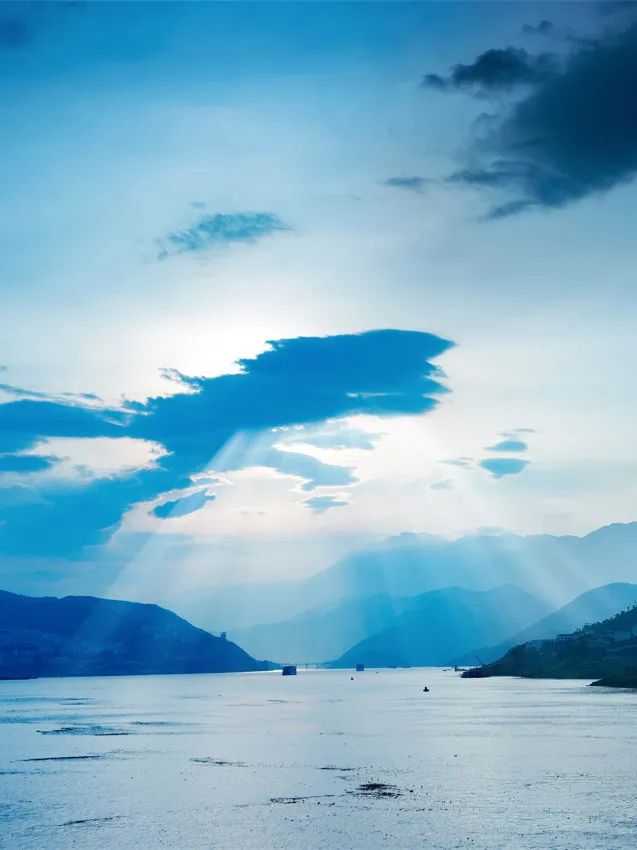 这就是长江,一年四季的长江