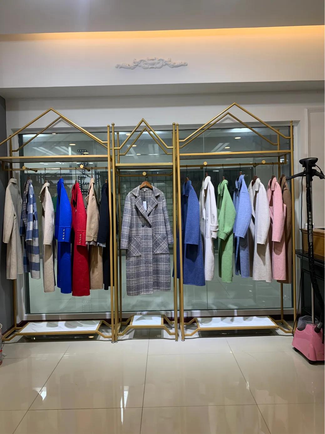 尾货女装零售店铺怎么才能做火爆,女装尾货走份的靠谱吗