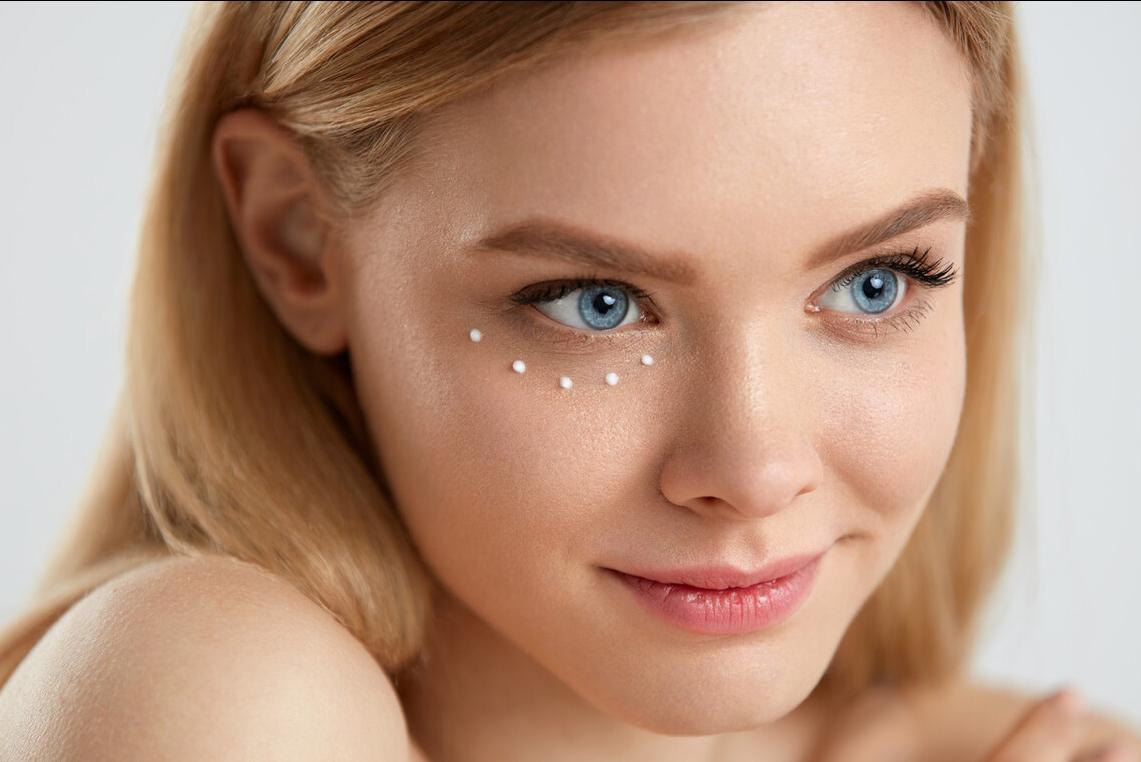 吃土也要坚持用的护肤品,面部护肤品涂抹正确步骤