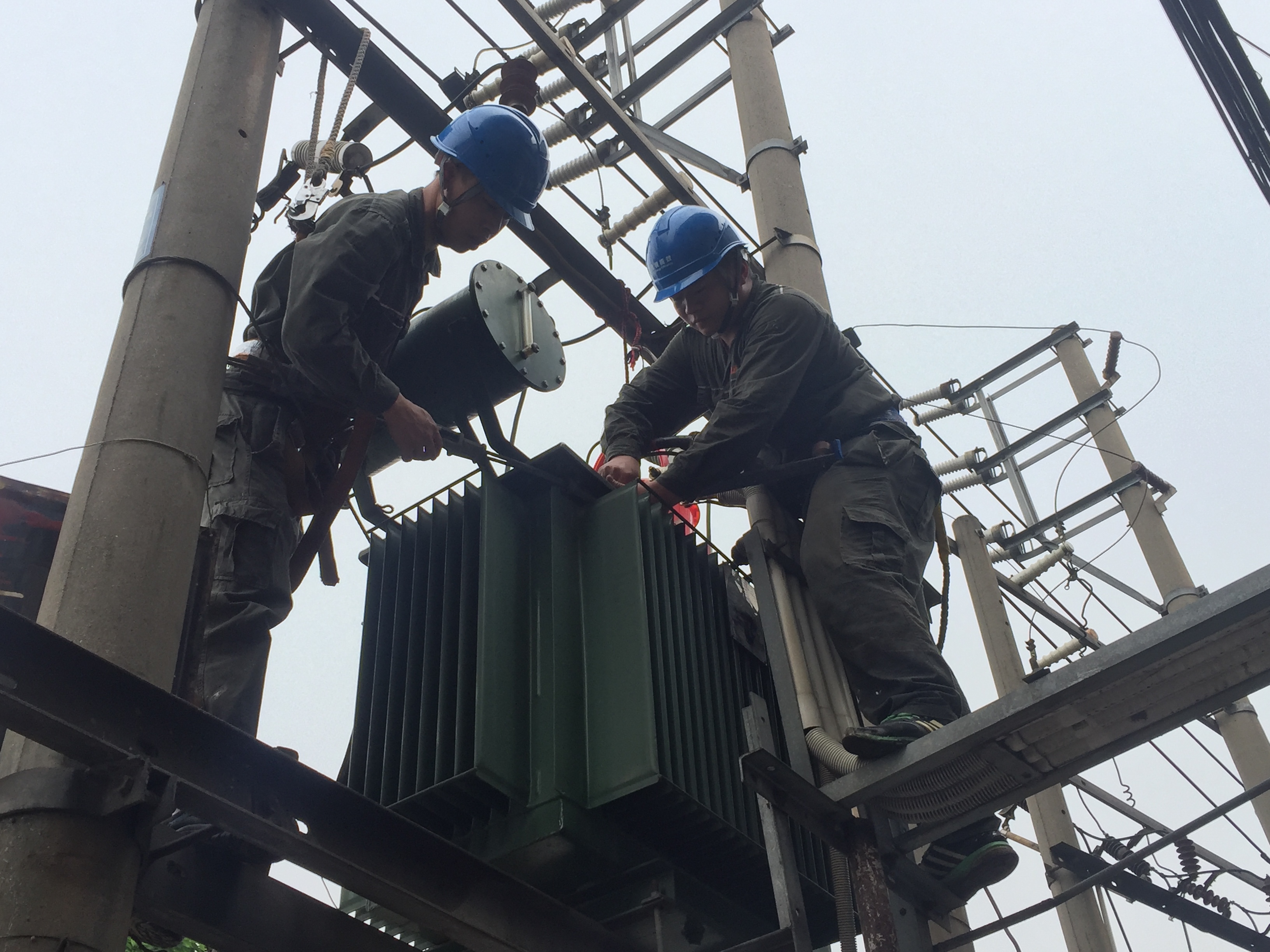 电缆中间接头安装视频,电缆t型接头的安装