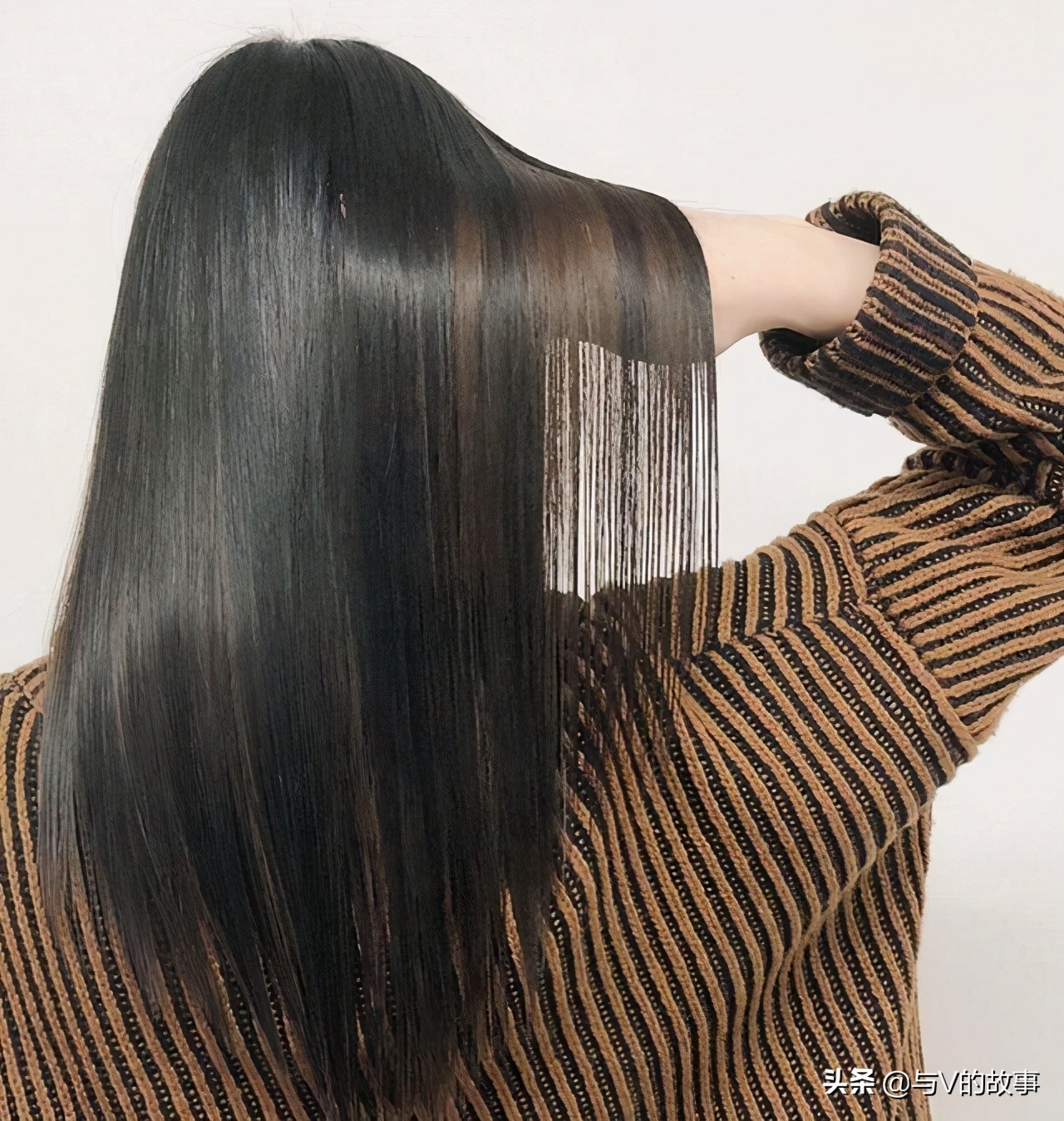 头发干枯毛躁自然卷怎么改善发质,适合沙发干枯毛躁的发膜