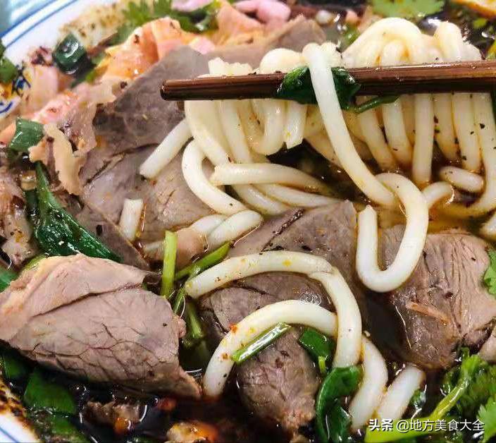 重庆南坪排队的羊肉粉,重庆排队羊肉粉