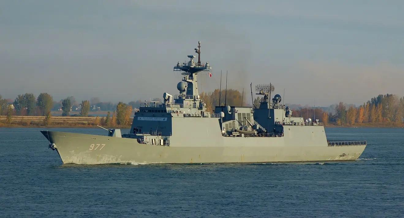 桂林舰,桂林舰服役后出海训练