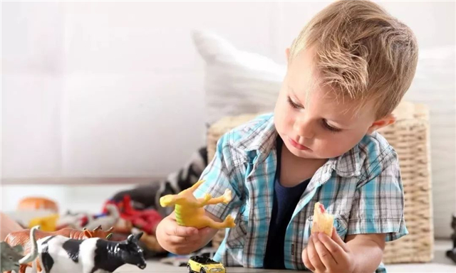 上课走神专注力差家长如何配合,孩子上课走神开小差怎么办