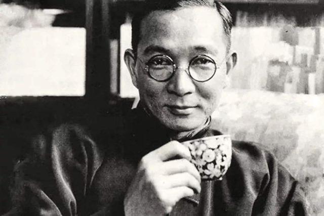 正说缠足一千年：三寸金莲如何从“贵族范儿”，变成了情色风